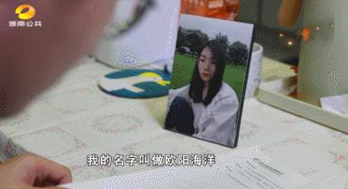 DƬ